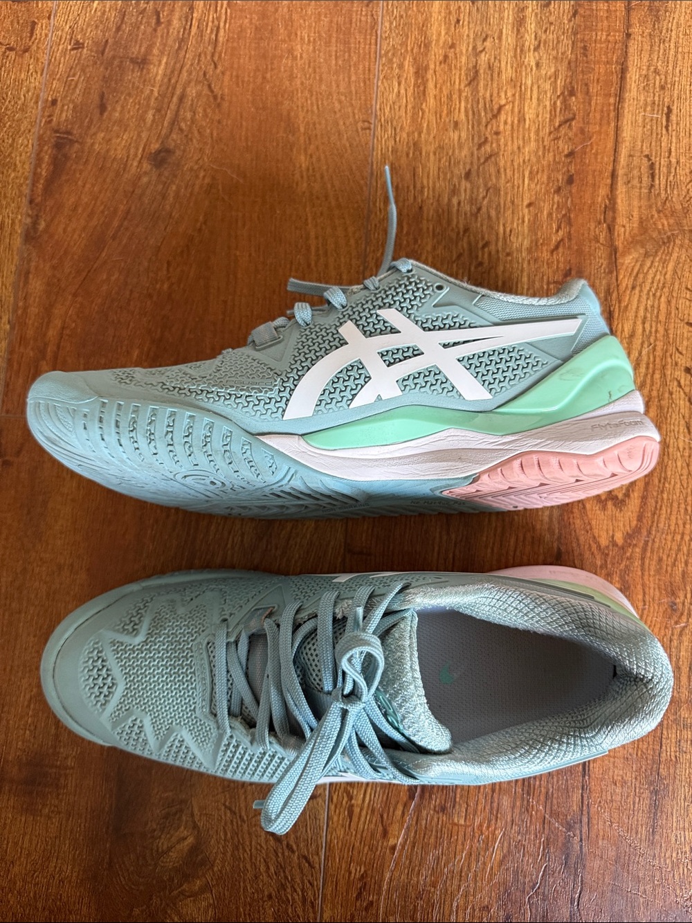 Asics Athletic Shoes Size 8